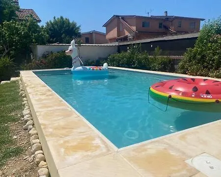 Сasa de vacaciones Splendida Casa A Roma Vicino Al Mare Ostia Antica